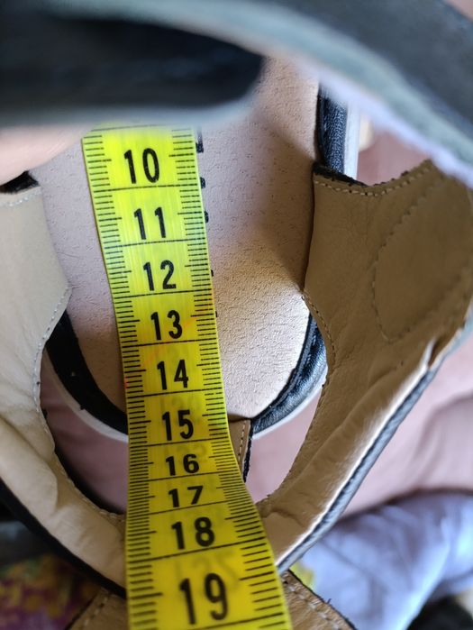 Детские сандалии