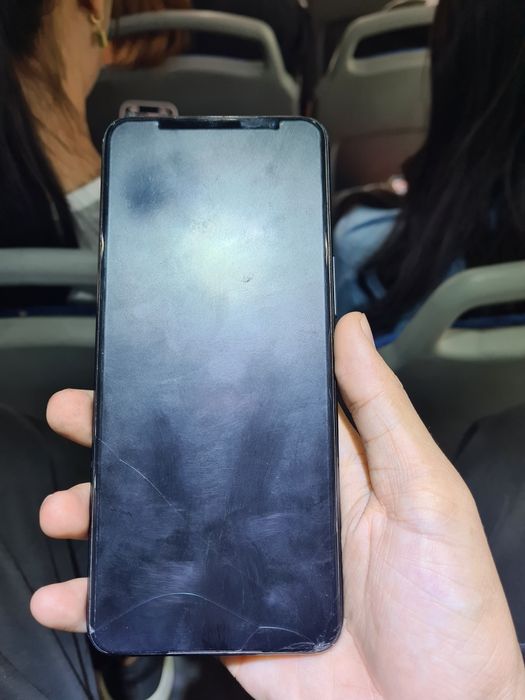 Самсунг с20+  док нету Asus rog phon 6 док нету