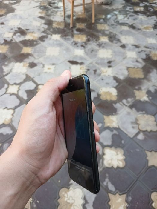 iPhone se 2020 black