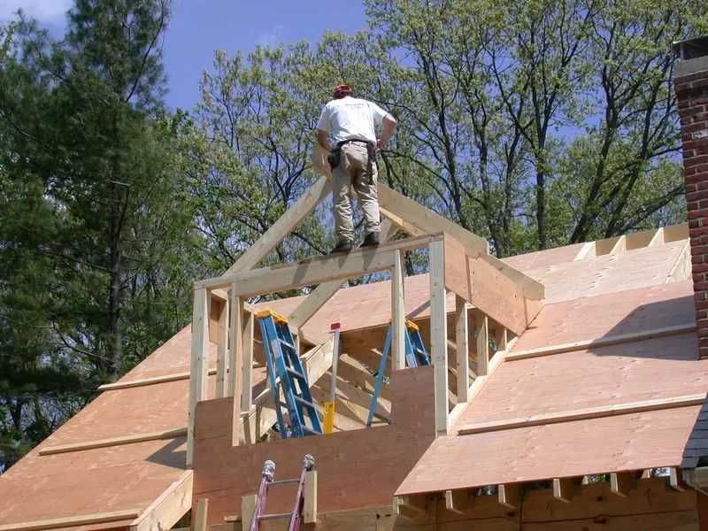 Montatori tigla metalica cu experienta, acoperisuri-mansarde