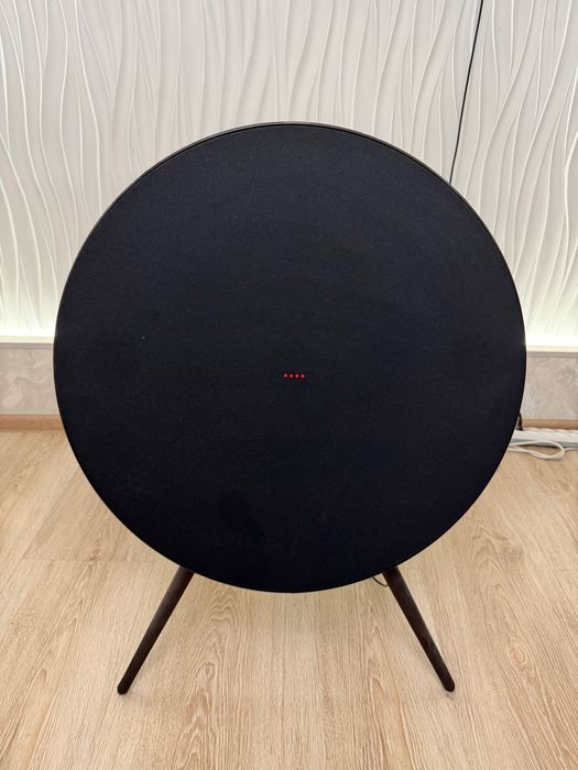 Колонка Bang & Olufsen