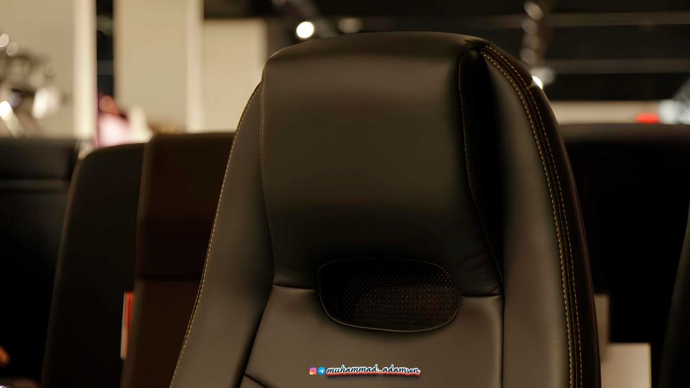 Руководительское кресло LOTUS черный с бесплатной доставкой, гарантия