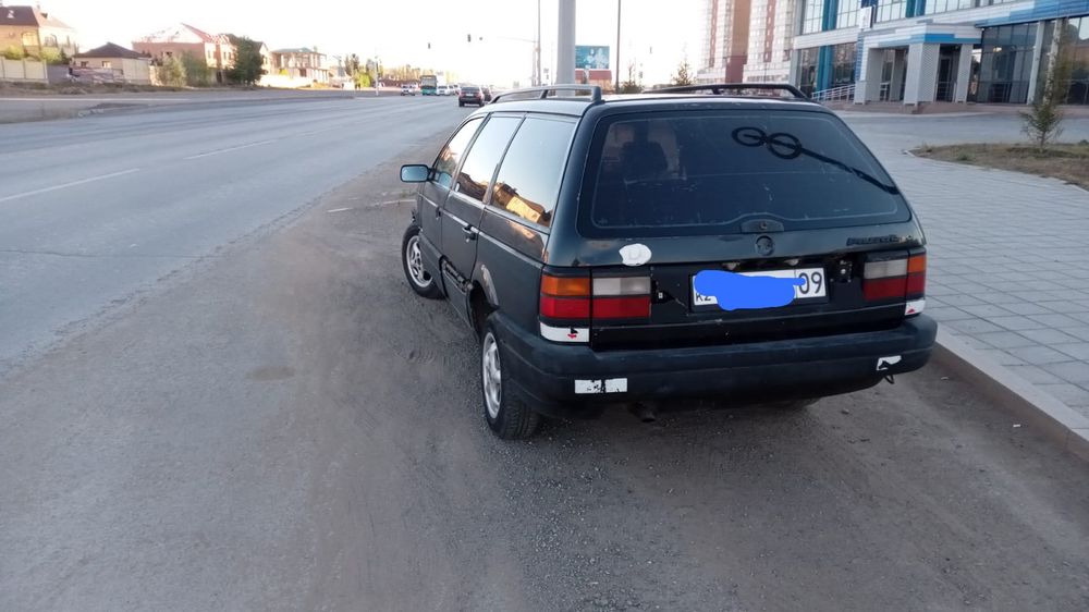 Volkswagen PASSAT B3 1,8 L универсал