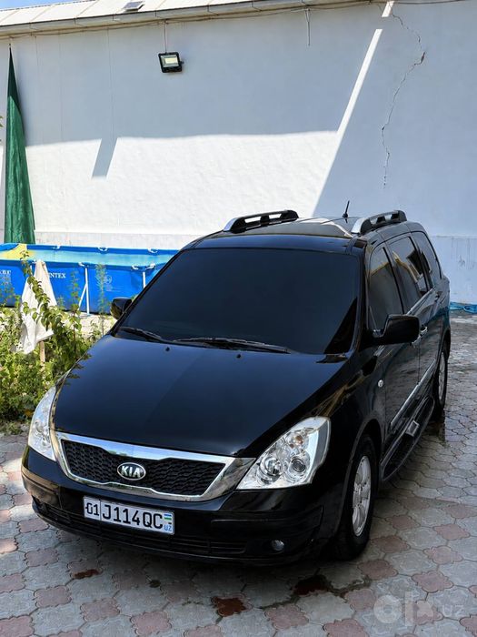 Kia carnival sotiladi yili 2007