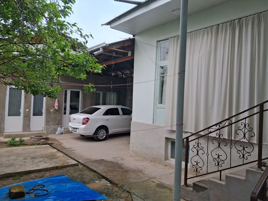 Uchtepa tumanidan 2,19 sotixli hovli sotiladi