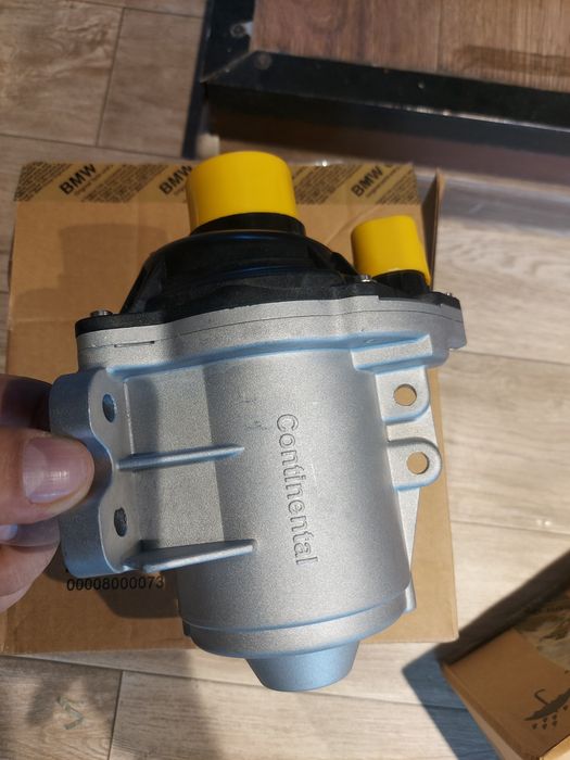 Помпа электрическая на n54 мотор,bmw E71,bmw E70,bmw E60