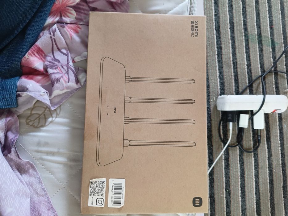 Продаю роутер xiaomi mi