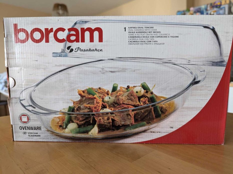 Продавам касерола за фурна