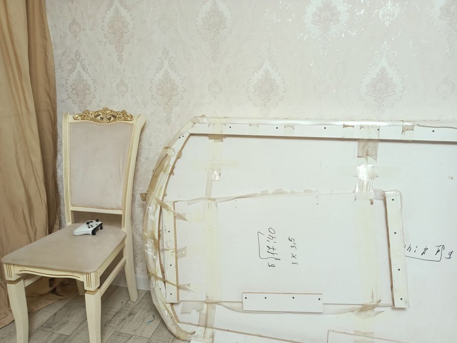 Продам стол +стулья 10 штук