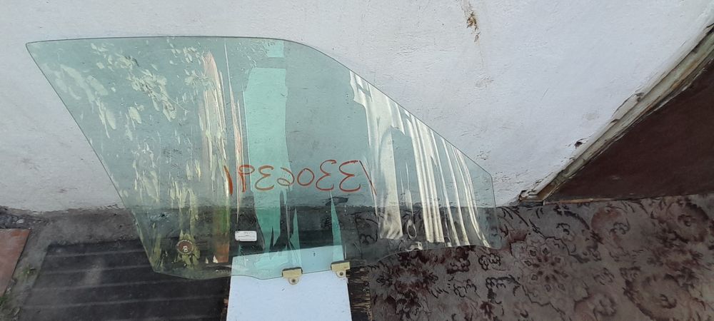 Продам     окна       нисан