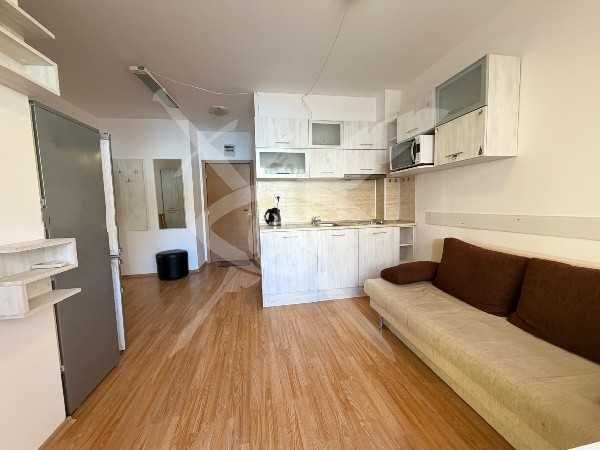 Продава се Тристаен апартамент в к.к. Слънчев бряг - 69 кв.м за 870 €/кв.м - Снимка #2