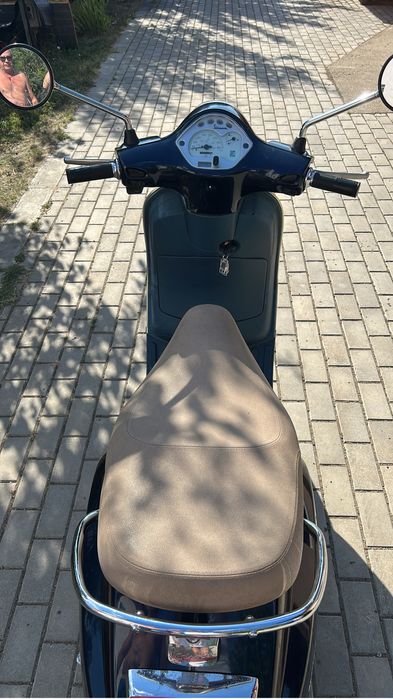 Scuter Piaggio Vespa