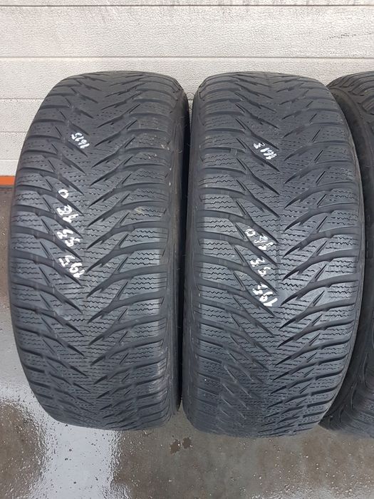 Зимни гуми 4 броя GOODYEAR UltraGrip8 195 55 R16 дот 1615