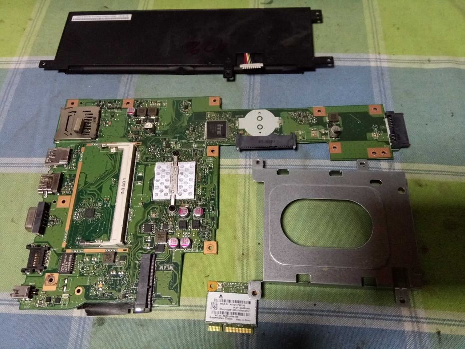 Elemente Asus X553M F553M