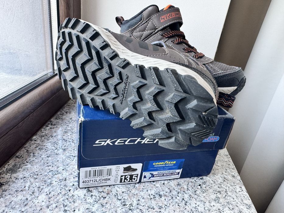 Ghete toamna iarna Sketchers marimea 32