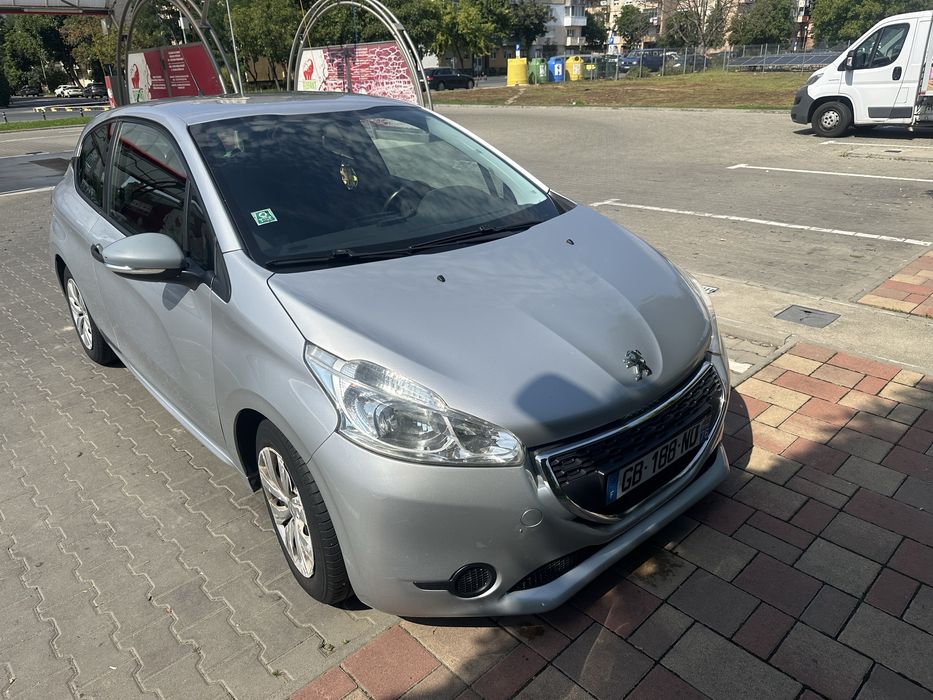 PEUGEOT 208 2013 — imagine 3