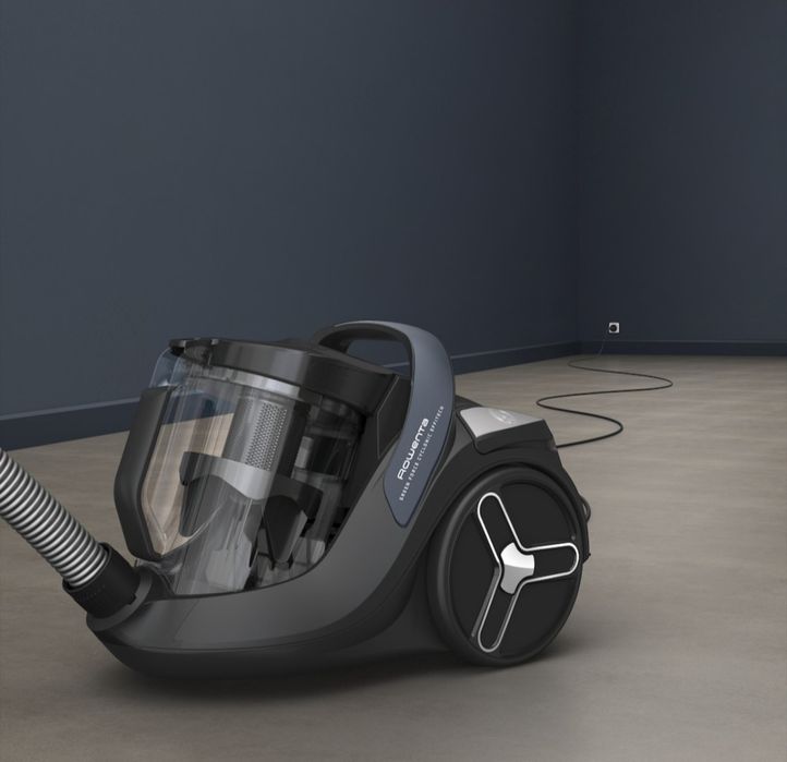 Aspirator Rowenta  încă în garanție