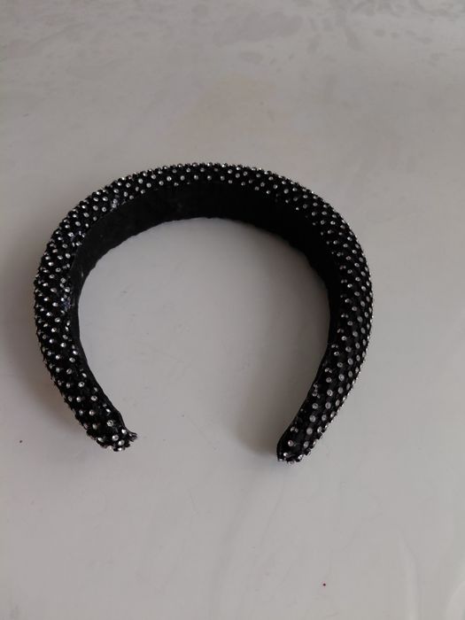 Coronita/bentita par