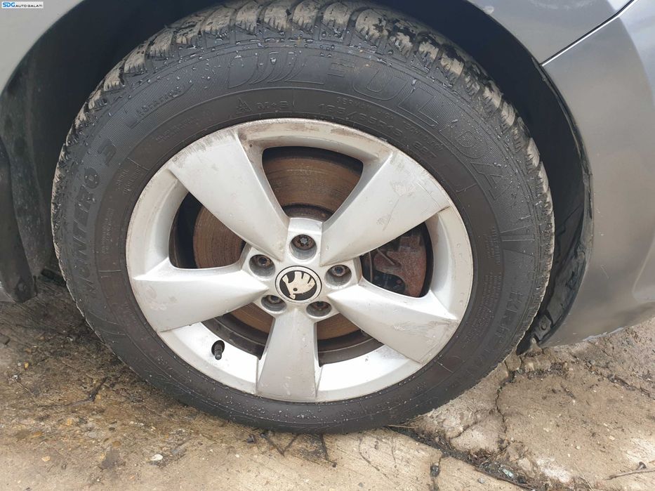 Set 4 Jante Roti Aliaj 185 60 15 R15 5x100 Skoda Rapid 2012 - 2017 [K3786]