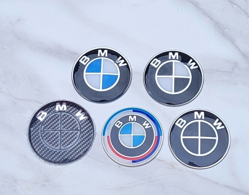 Карбонови Емблеми За BMW / БМВ Карбонова Емблема С Подарък Тапи / BMW