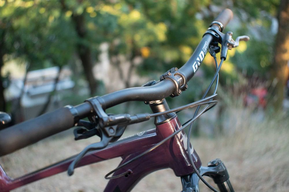 Bicicleta Kona Mahuna 2023