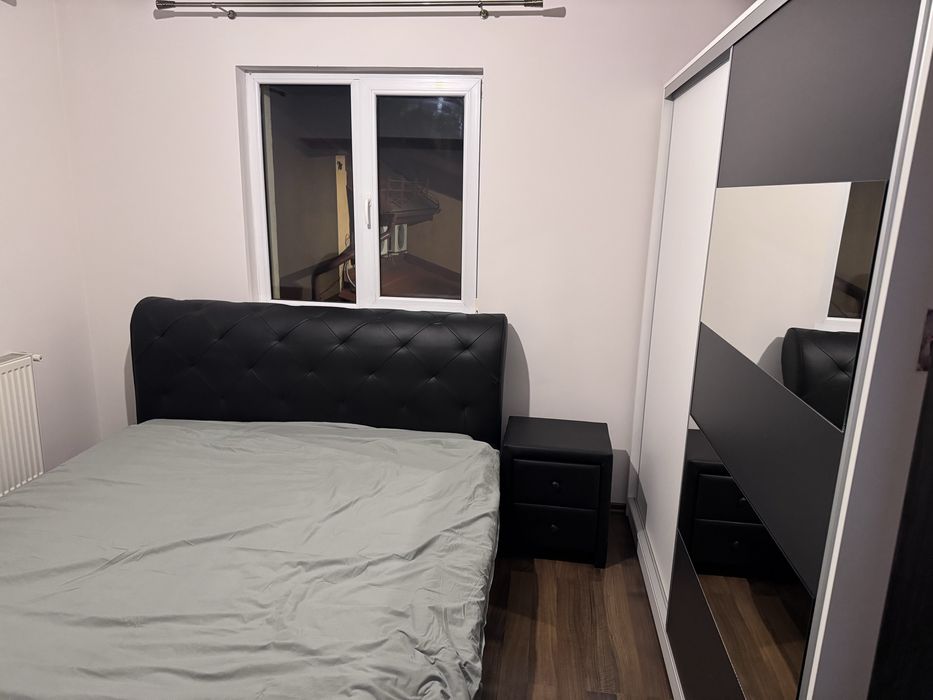 Inchiriez apartament 3 camere zona Centrul Vechi