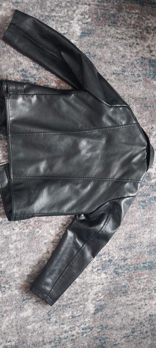 продам кожаную куртку