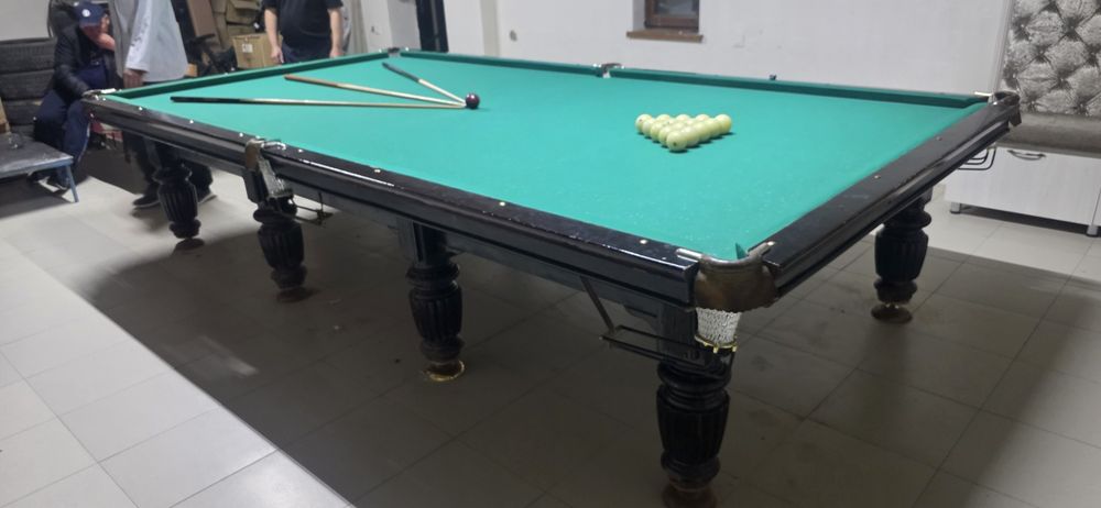 Столь белярдный продам