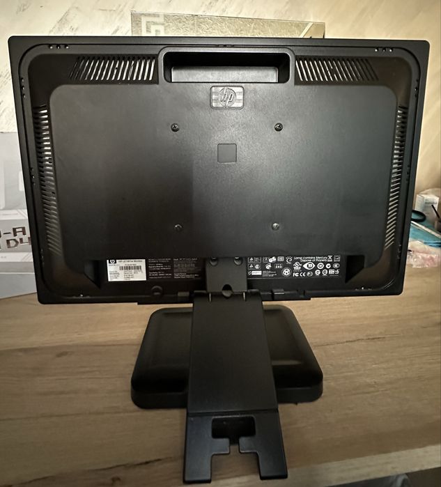 Монитор HP LE1901w