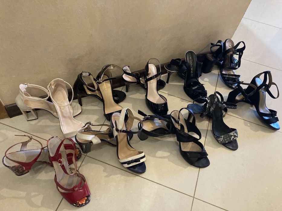 Лот дамски сандали, 38-39 номер, от 20-50 лв.