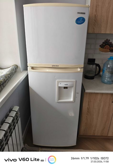 Холодильник Samsung cooltech