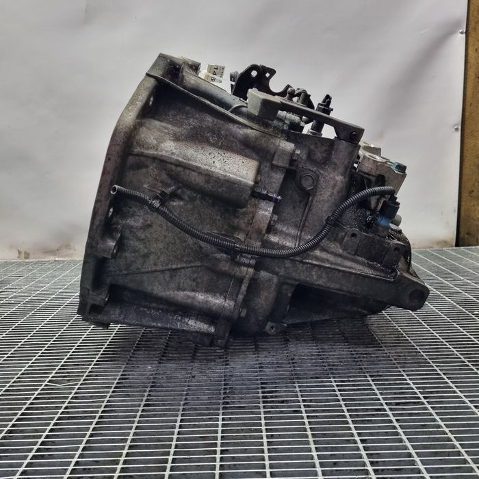 Cutie de viteze manuala Nissan X - Trail T31 2.0 - 150CP Manuala 6 Trepte M9R ...