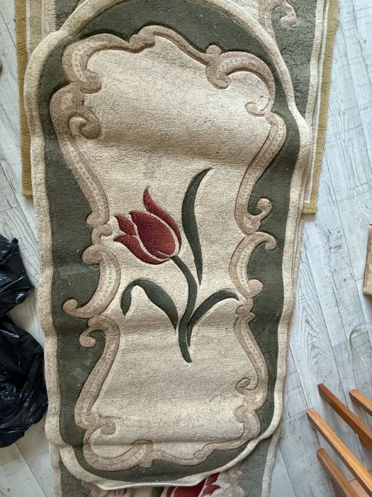 Ковры , дорожки продаю