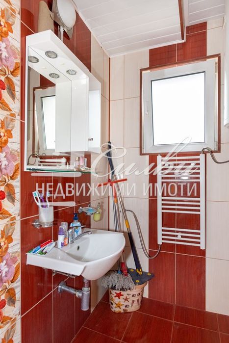 Многостаен ТУХЛЕН апартамент - кв. Куршун чешма!