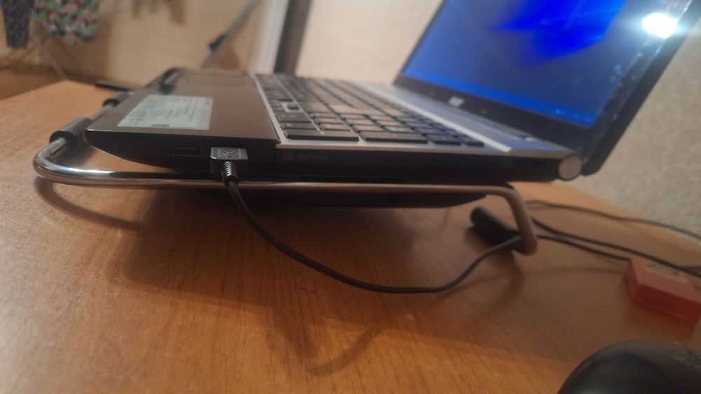 Acer Aspire  v3 - 551g