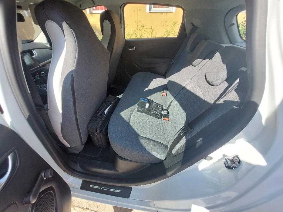 Renault Zoe  acu 52 kw,62000 km 2022.oct ,incarcare dc 50kw ac 22 kw ,