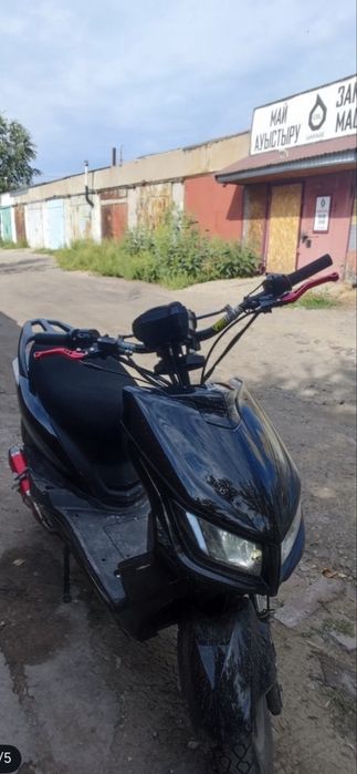 Скутер в м8 165сс