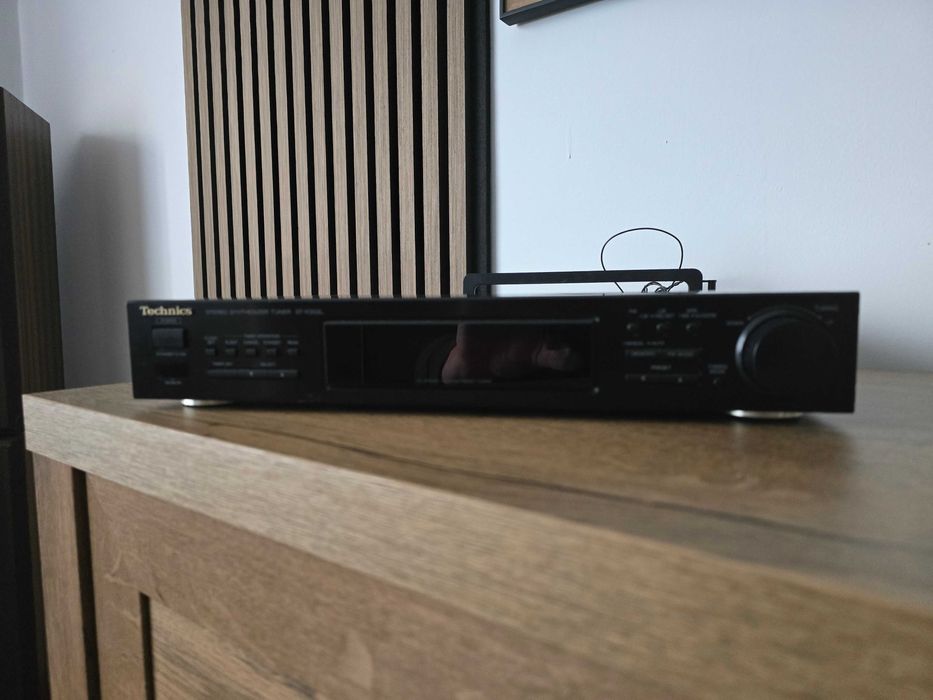 Vand radio Onkyo  T-4211 RDS / Technics ST-X302L
