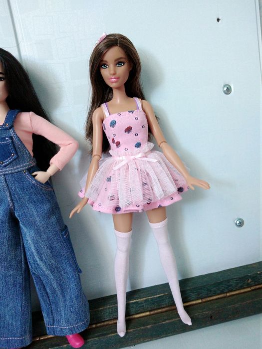 Продаю кукол Барби