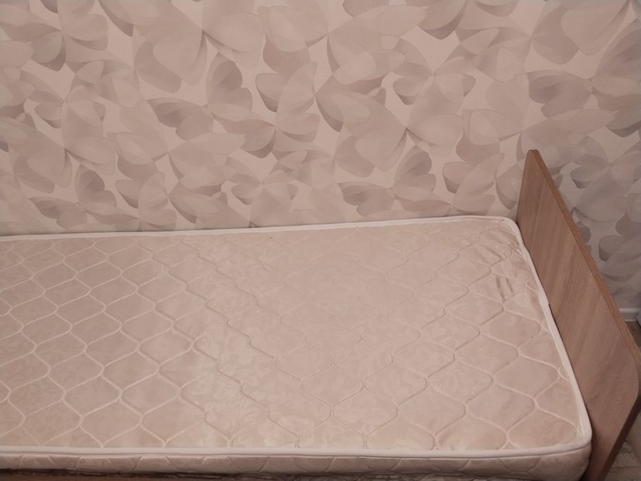 Кровать две штуки 80*200