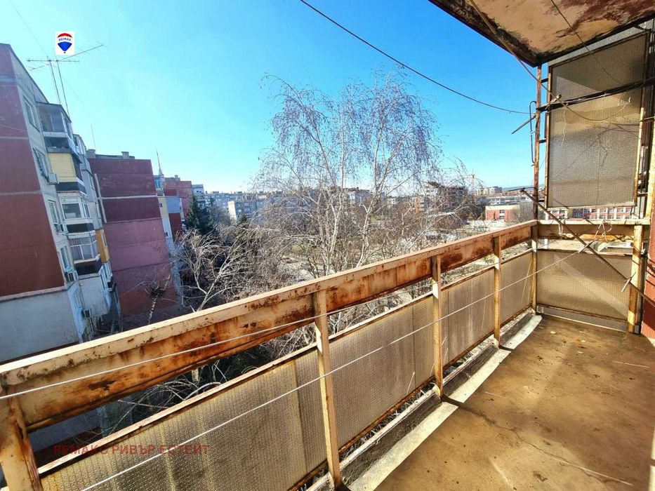 Продава се Тристаен апартамент в Русе, Дружба 1 - 80 кв.м за 526 €/кв.м - Снимка #6