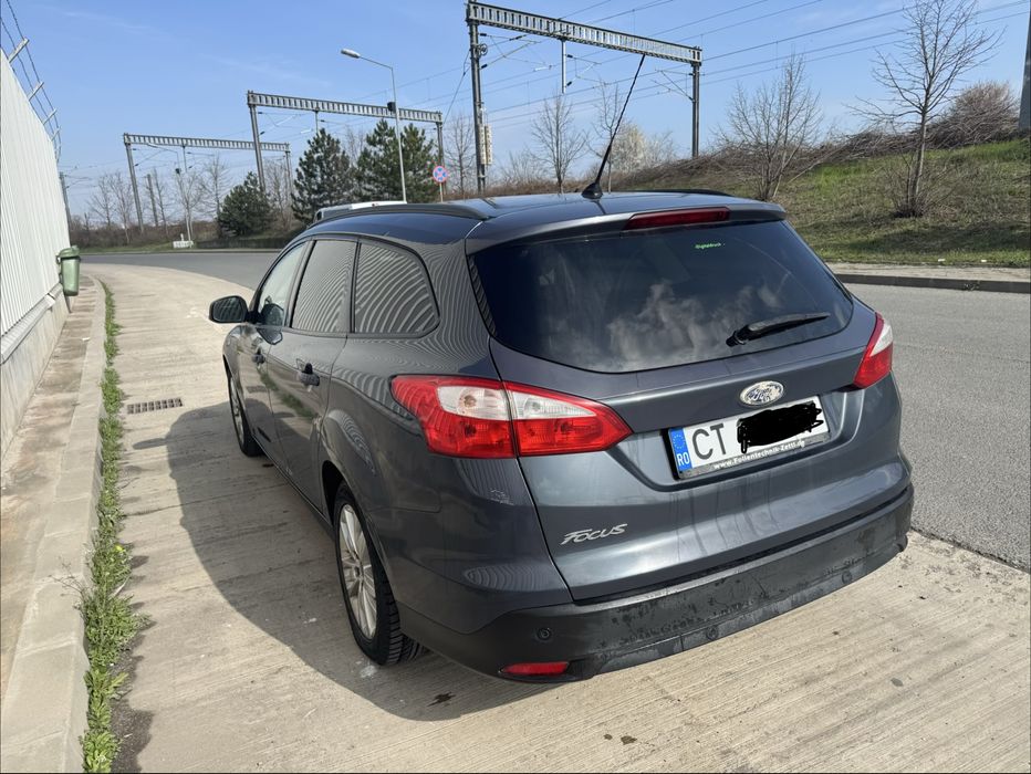 Ford focus  1.6 benzina