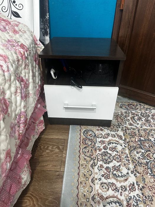 Продам спальный гарнитур