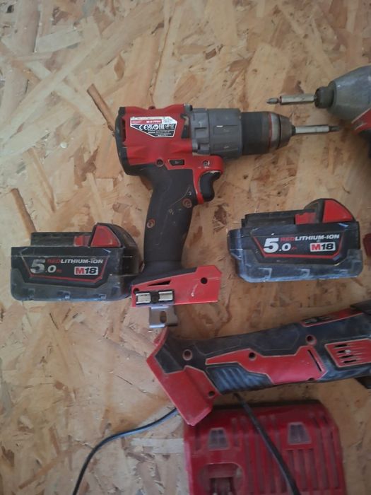 Milwaukee Filetantă, Impact si Multitool.