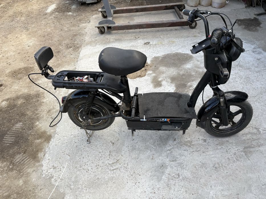 Продам 2 электроскутера