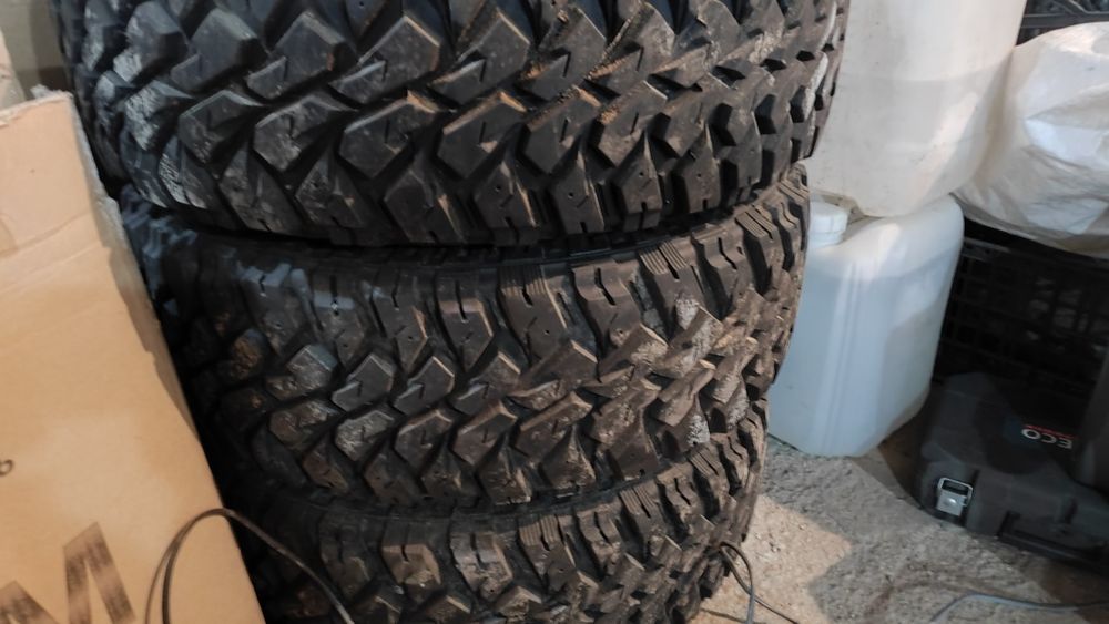 Продам шины 4 штуки