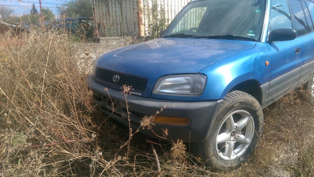 тойота рав 4 2.0i Toyota RAV 4 само на части