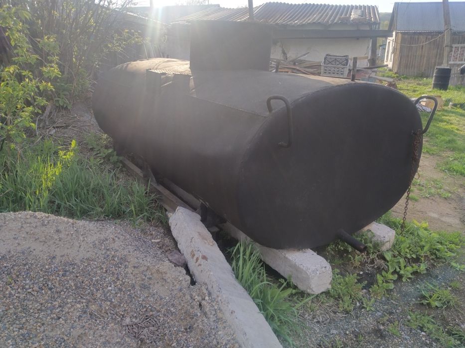 Продам ёмкость 5 куб,