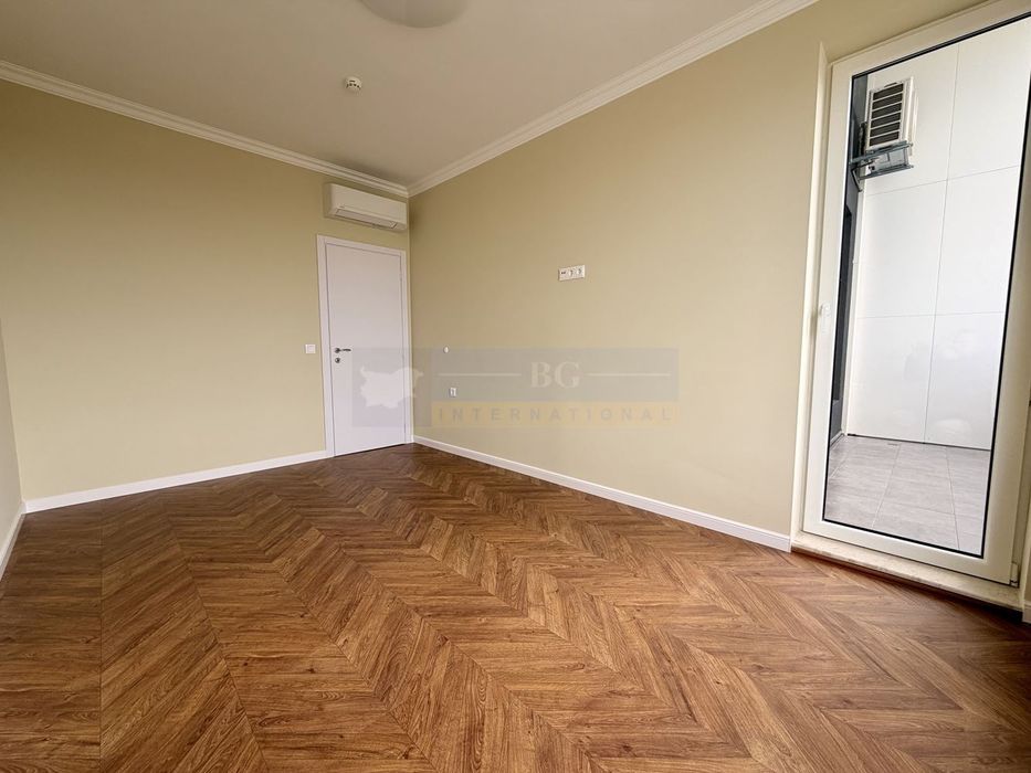 Продава се Двустаен апартамент в Бургас, Изгрев - 67 кв.м за 1675 €/кв.м - Снимка #10
