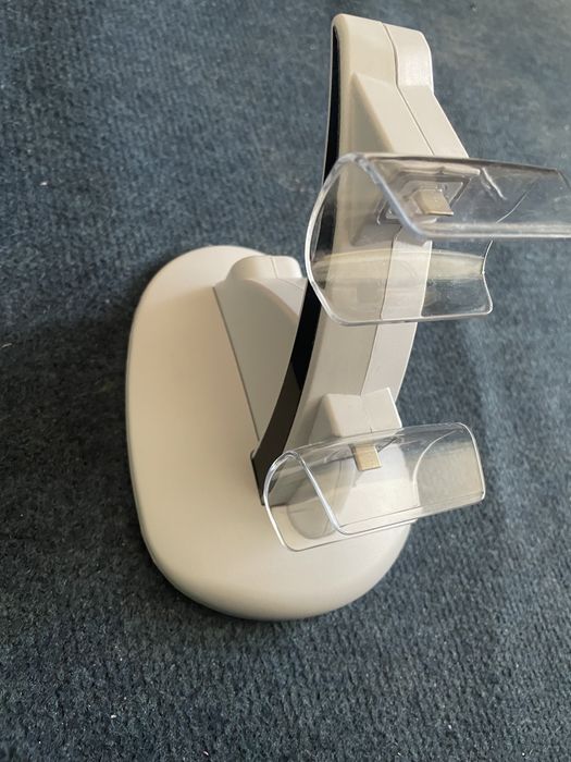 Зарядно за джойстици Станция за зареждане на джойстици PS5 TYPE-S